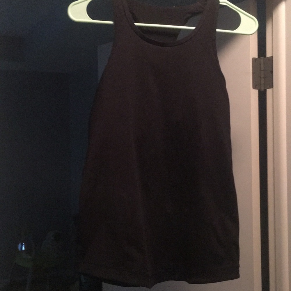 Lulu lemon black tank